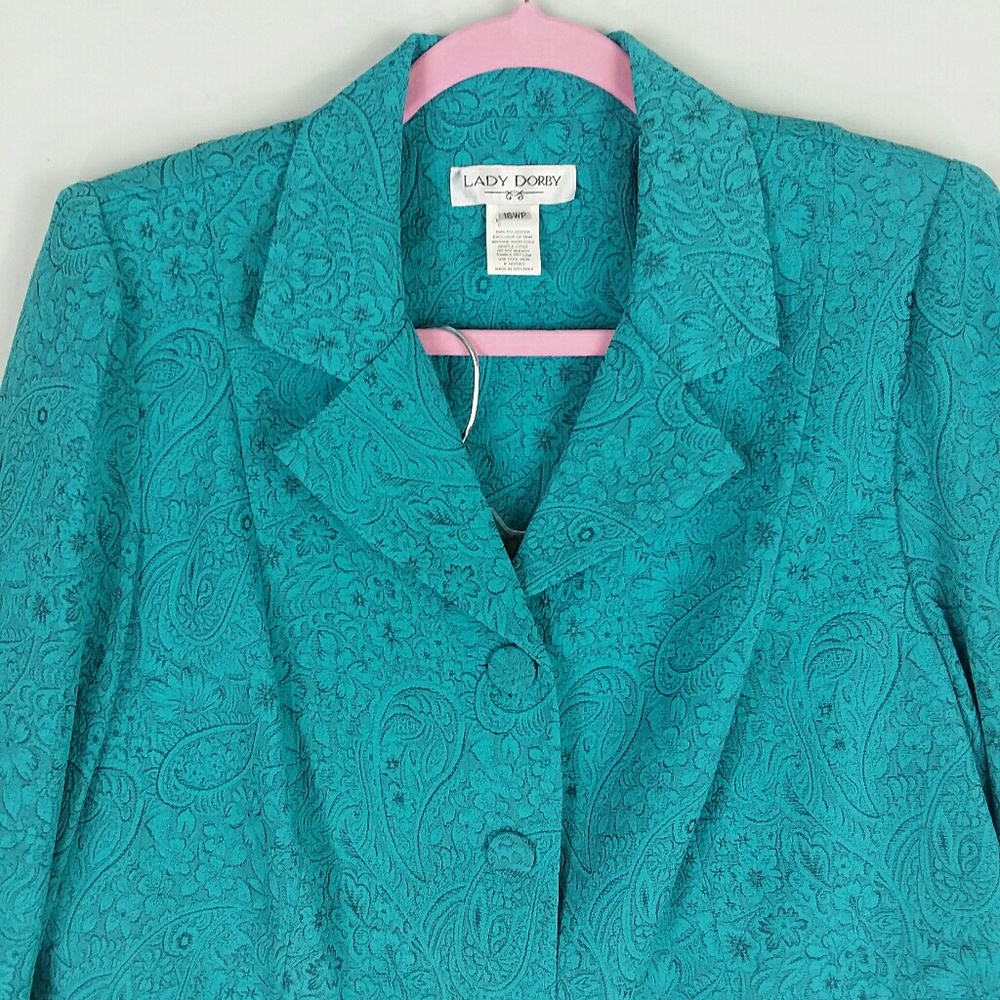 4 for $25💟 Lady Dorby Paisley Skirt Suit